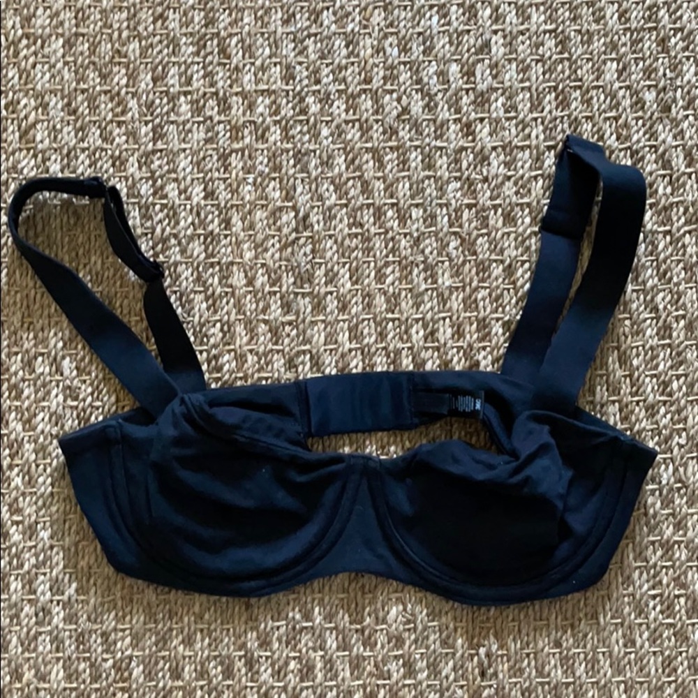 New (no tags) Skims Black underwire bra.